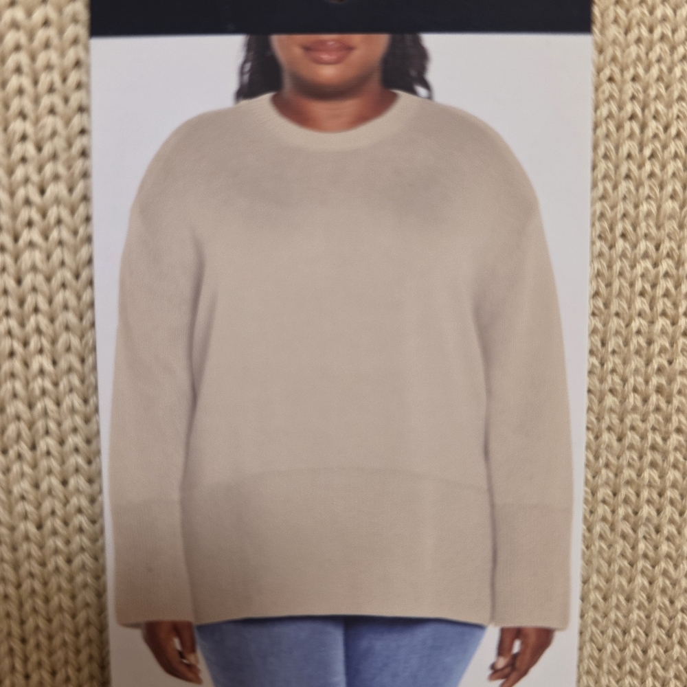 GAP Crewneck 24/7 Split Hem Sweater in Light Beige Size XXL New With Tags